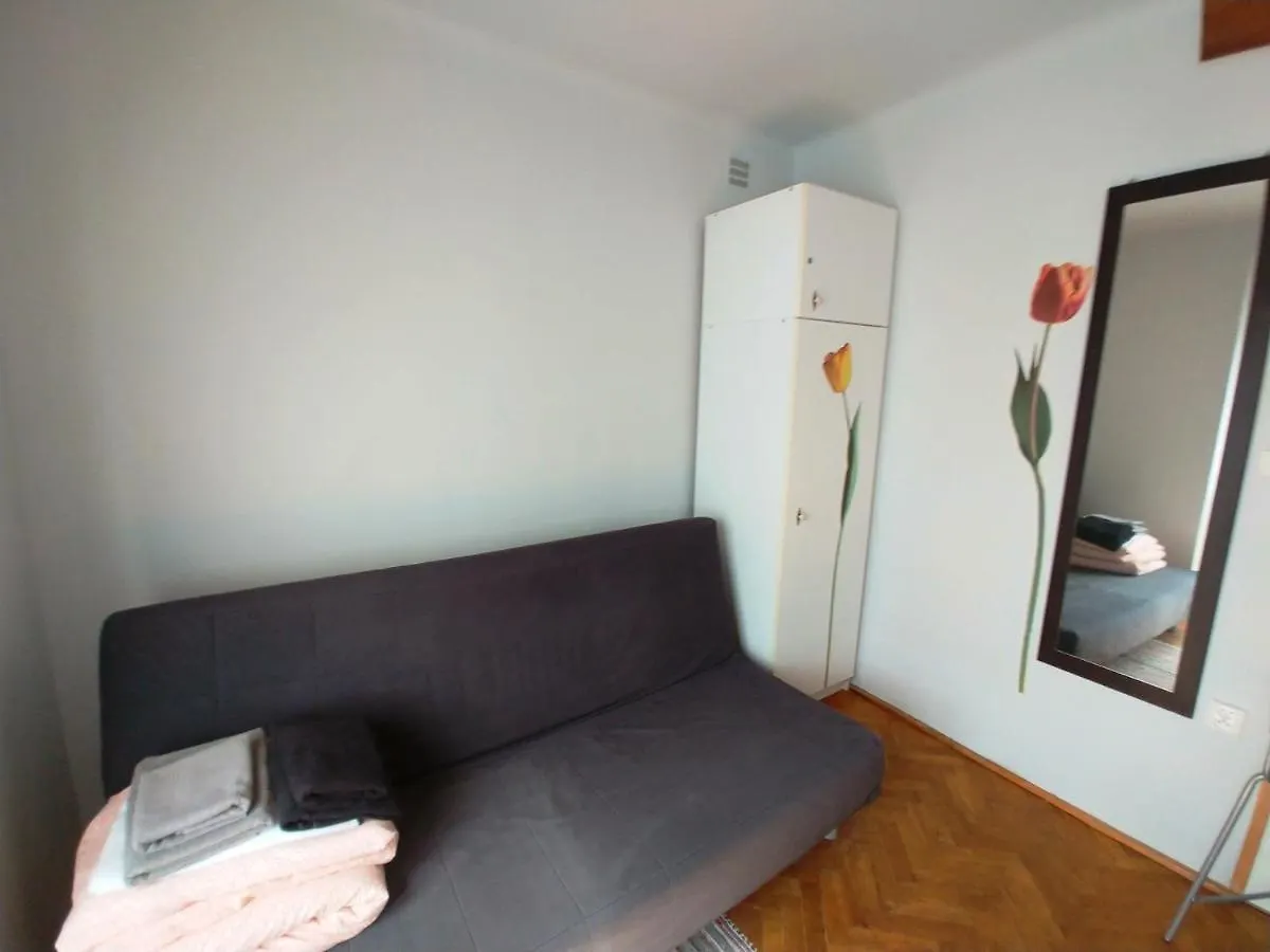 Studio Narutowicza Warsaw 0*,